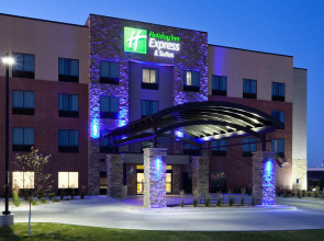 Holiday Inn Express Hotel & Suites Fort Dodge by IHG