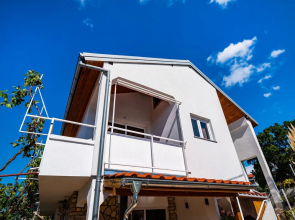 Apartments Maialena-modernly Furnished and With Nice Garden