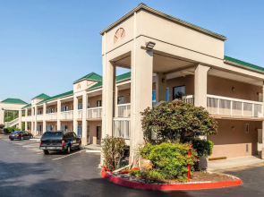 Best Western Colonial Inn