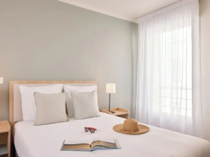 Quality Suites Cherbourg