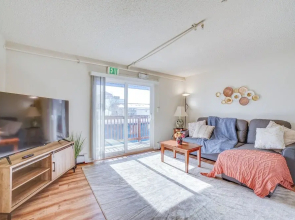 Anchorage Retreat, Walk to Dining & Entertainment