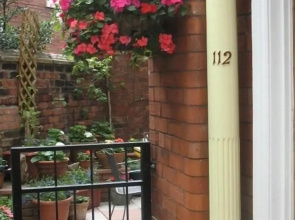 Warwick Lodge Guesthouse