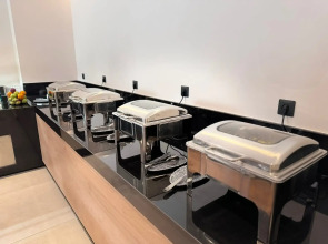 Angela Downtown Hotel