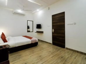 OYO 27894 Hotel Park Rue