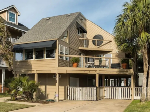 Pirates' Paradise - 4 Br Home