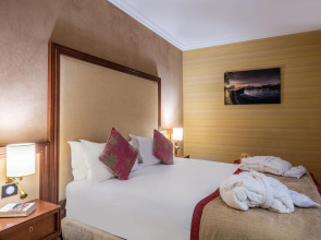 Hotel Saint Honore 85