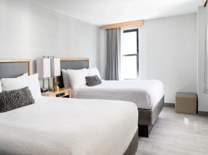 Hotel Saint Clair- Magnificent Mile