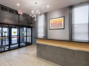 Red Lion Inn and Suites Brooklyn