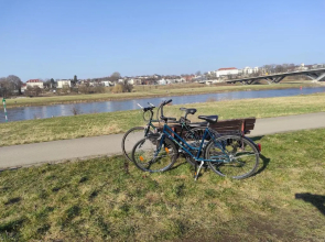 Traumhaftes Zwei-Zimmer-Apartment an der Elbe