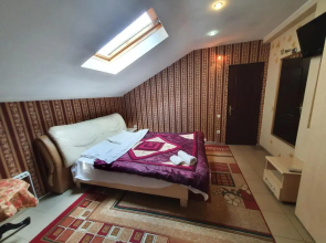 Apartment Studio on Bucuresti 9/1