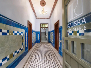Rajska Residence