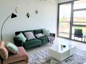 2B/R Parkhurst Paradise with Infinity Edge Rooftop Pool