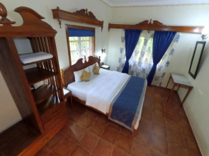 Palm Grove Cottages - Leisure Resort