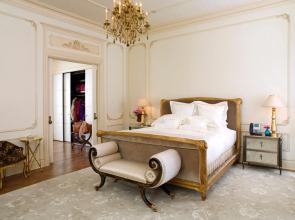 Отель The Plaza