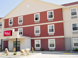 Red Roof Inn & Suites Dickinson