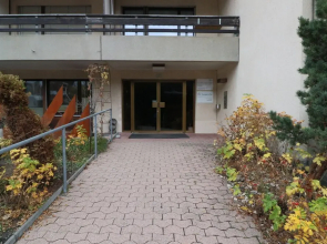 Apartment 17