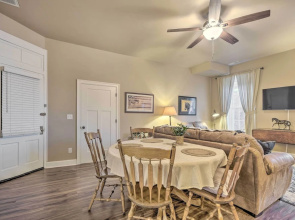 Quaint Apartment in Historic Georgetown!