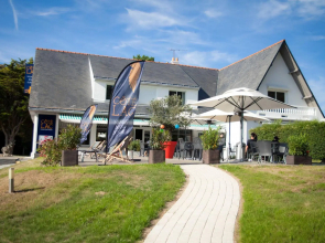 Hôtel Restaurant Logis Côté Lac