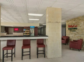 Red Roof Inn & Conference Center Chicago - Aurora/ Fox Valley