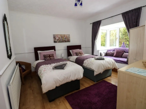 Lakelands, Burry Port