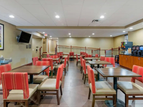 Travelodge Macon I-475