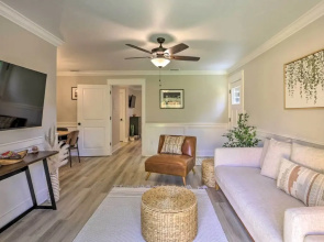 Cozy Tallahassee Apartment w/ Spacious Yard!