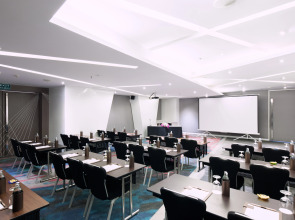 Centara Watergate Pavilion Hotel Bangkok