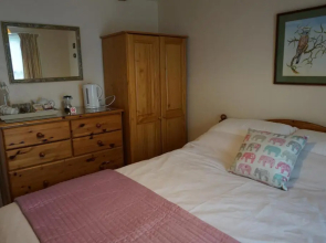 The Nurseries Bed And Breakfast Fairford (Adults Only)