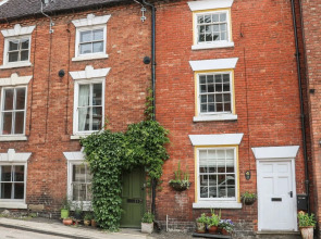 11 Buxton Road, Ashbourne