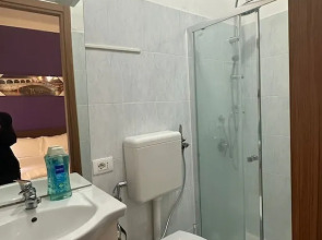 Venice Night6 Double Room Shared Toileta