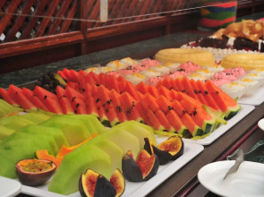 Hydramis Palace Beach Resort