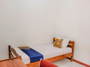 Tiga Sinar Residence by OYO Rooms