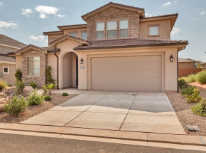 Be Our Guest At Ladera Haven 4 Bedroom Home by RedAwning