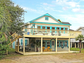 New Listing! Boogie Down: Chic Beach Getaway 2 Bedroom Duplex