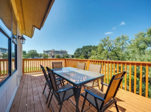 Townhome Near Lake LBJ w/ Deck & Patio!