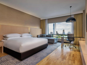 Renaissance Kuala Lumpur Hotel & Convention Centre