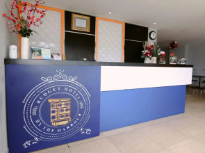 Budget Hotel By The Harbour