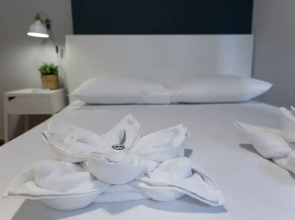 Central Newly Renovated Apartment in Athens 64m²