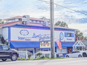 South of 30a~short Walk to the Beach, Restaurants and More!