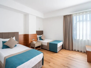 Side Story Resort & Spa