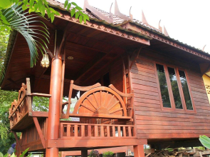 Ton-Aor on the beach resort & restaurant