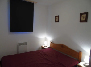 Lou Services Apartment CB11 LSI 001