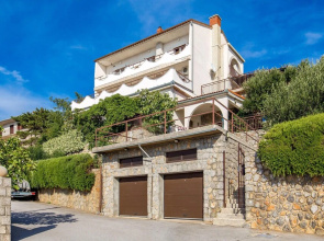 Awesome Home in Sveti Juraj With Wifi and 4 Bedrooms