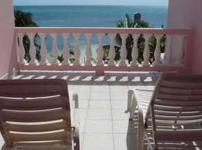 Caribe Island Resort