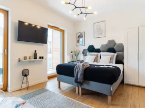 Stylish Apartment With Amazing View in Luxury Residence Parking