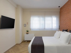 Acropolis Premium Residence