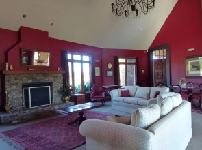 Hadleigh Boutique Lodge