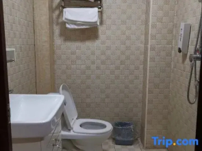 Dongmen Express Hotel (Xinyang Normal University)