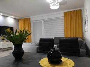 Luksusowy apartament z widokiem na jezioro