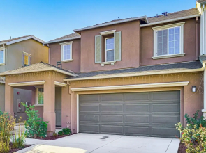 8 Mi to Lincoln Park: Family-friendly Tracy Home